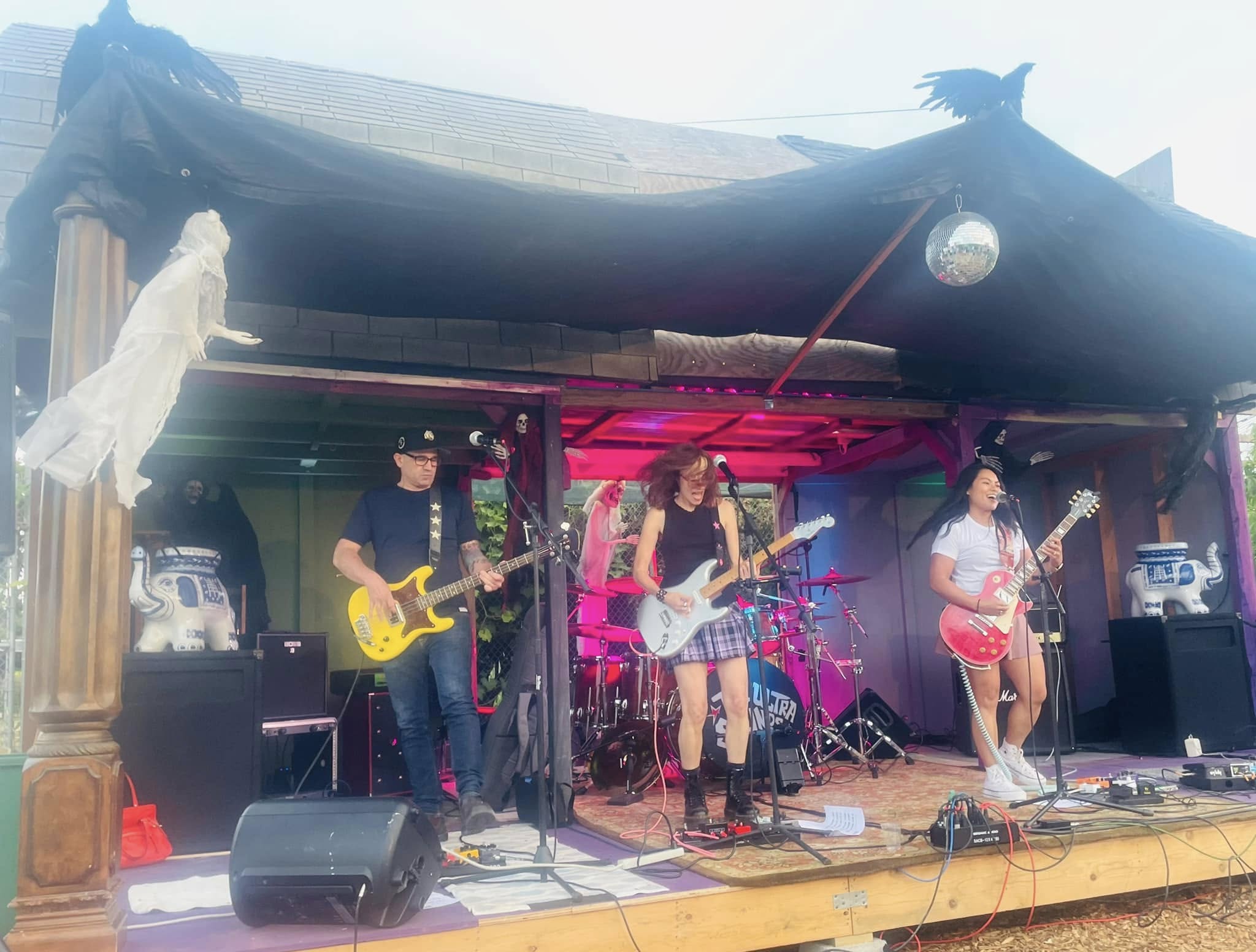 About Bloom Flower & Home LLC